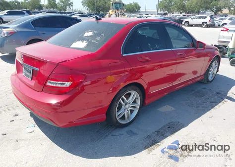 2014 Mercedes-Benz C-Class C 250 Sport/Luxury из США, поврежденный, VIN WDDGF4HBXEG196978